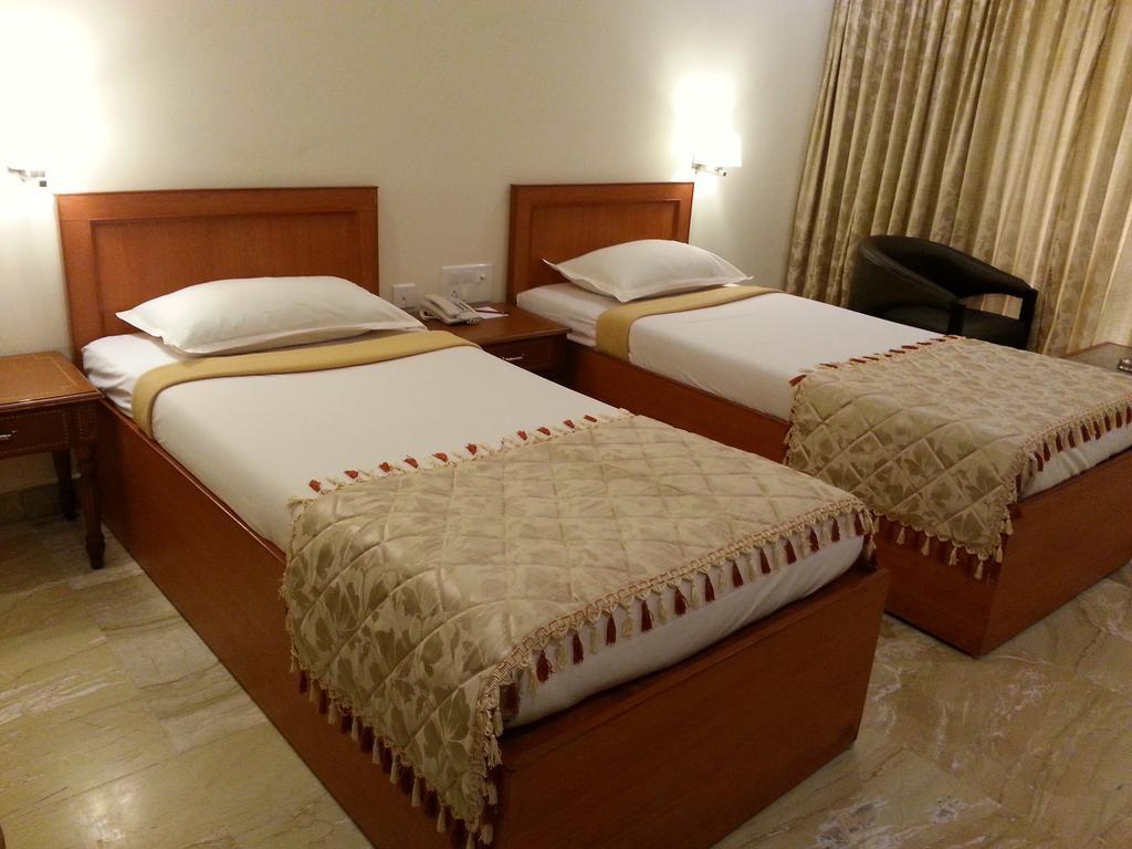 Paramount Inn Sriperumbudur Room photo