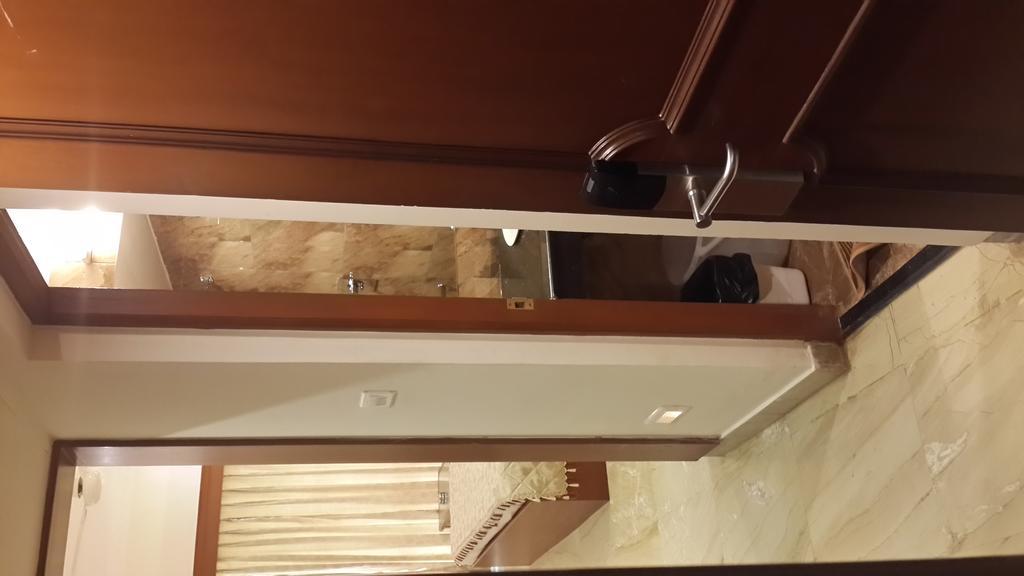 Paramount Inn Sriperumbudur Exterior photo