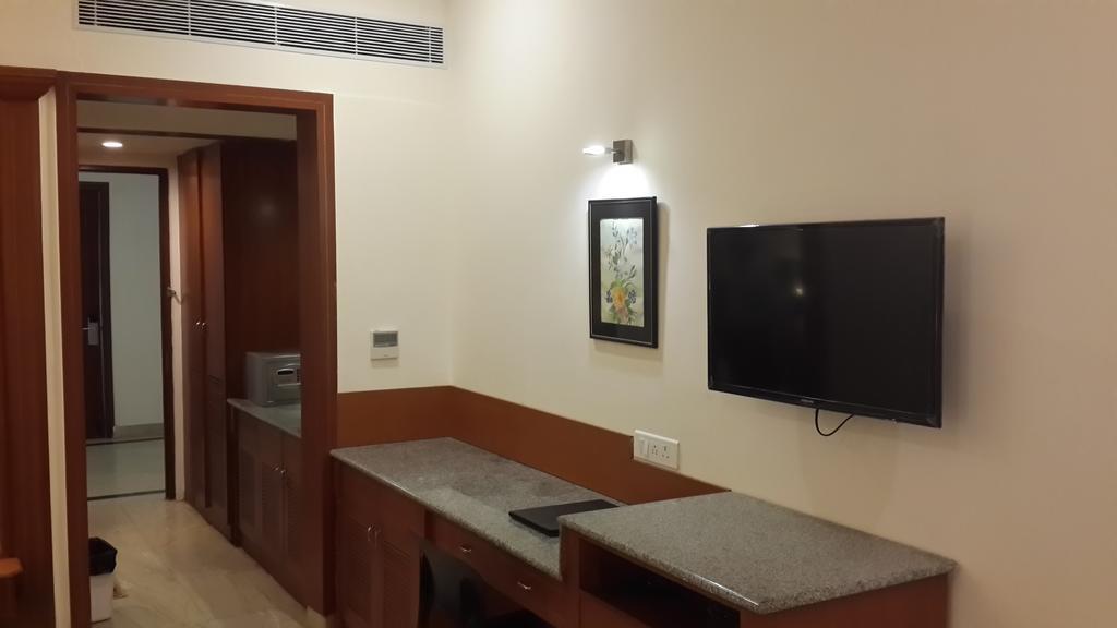 Paramount Inn Sriperumbudur Exterior photo